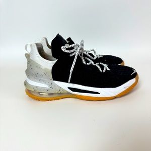 Nike Lebron XVIII Grade‎ School 4Y Black/White Gums Sneakers Shoes [CW2760-007]